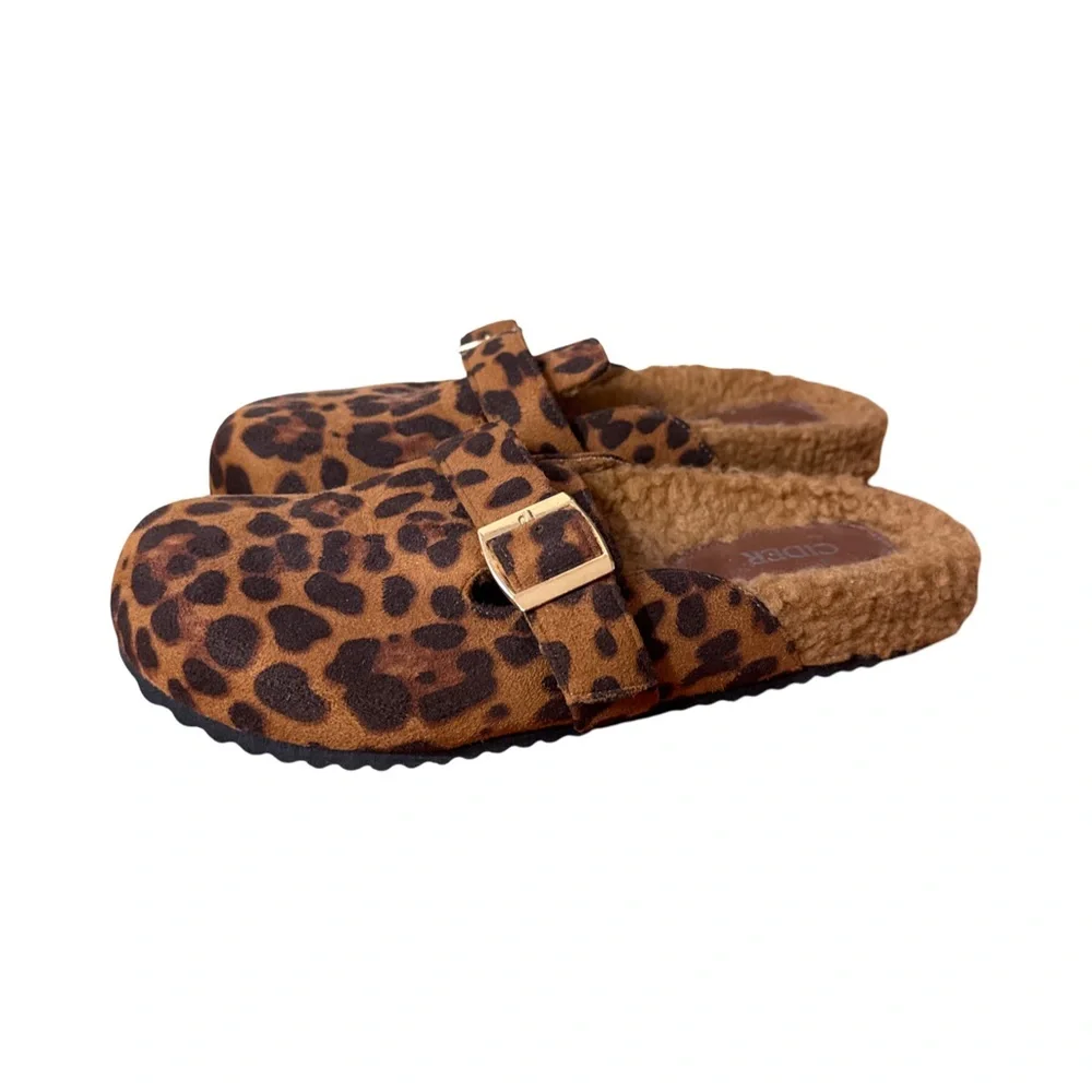 NWOT Cider Leopard Print Slip-On Shoes size 9 - Picture 3 of 6